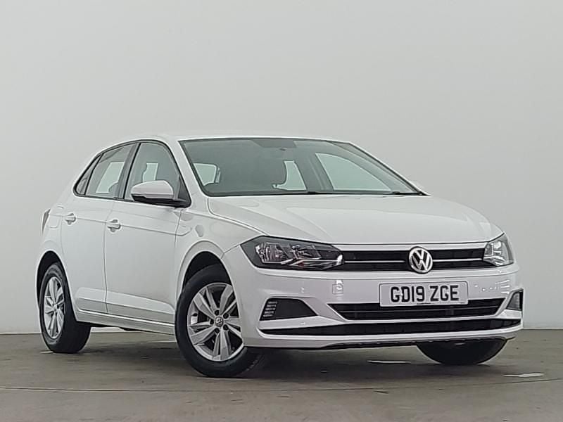 Used VW Polo SE 95 HP (69 kW) 2019 White Hatchback
