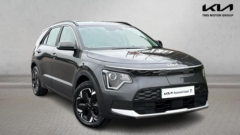 Grey Used 2025 Kia e-Niro SUV | £23,290 (Super price) - Image 1/4