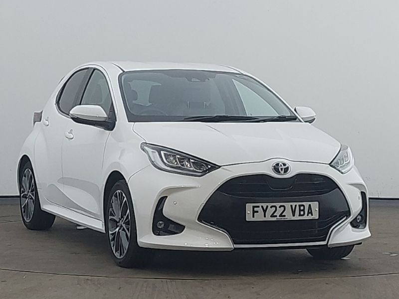 White Used 2022 Toyota Yaris Hybrid Hatchback | £17,998 (Fair price) - Image 1/4