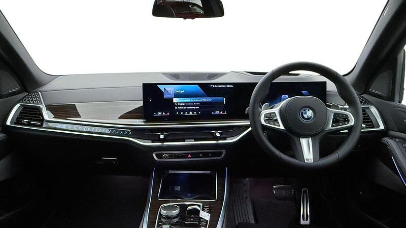 Gebraucht BMW X5 M Sport 482 PS (354 kW) 2025 Grau SUV