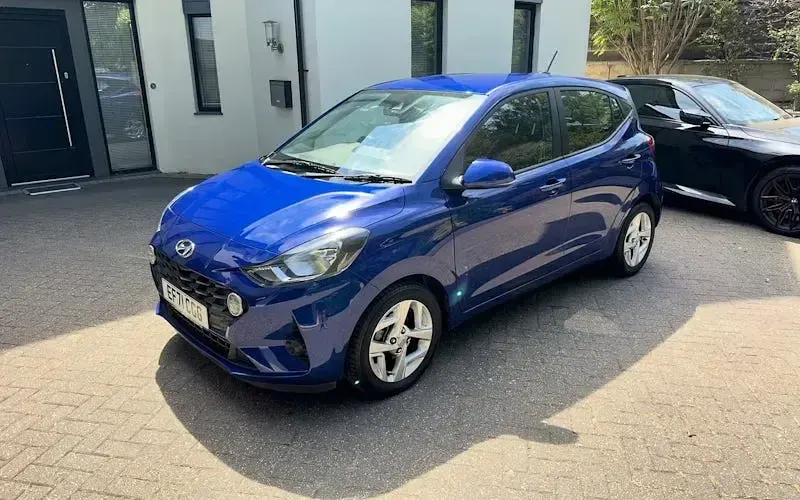 Used Hyundai i10 SE 67 HP (49 kW) 2023 Hatchback