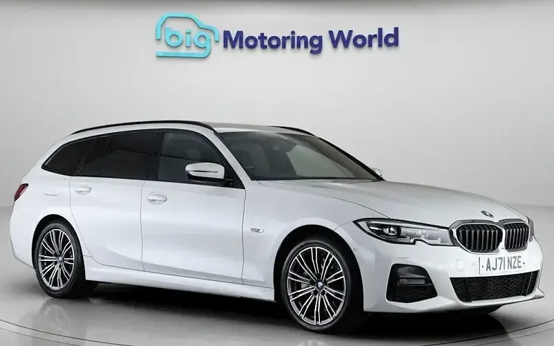 Usado BMW 330e M Sport 292 HP (214 kW) 2022 Carrinha