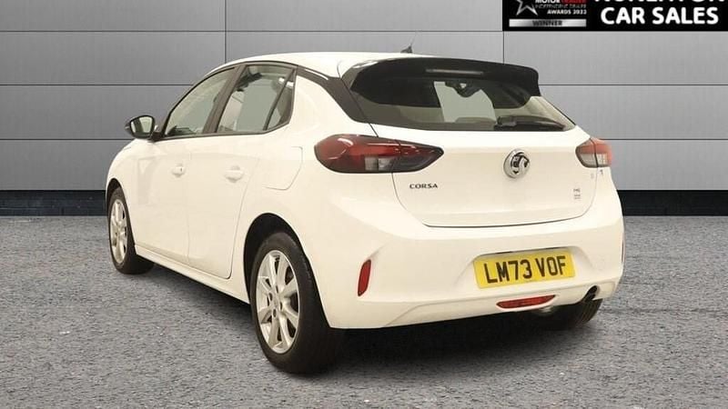 Used Vauxhall Corsa Design Edition 100 HP (73 kW) 2023 White Hatchback