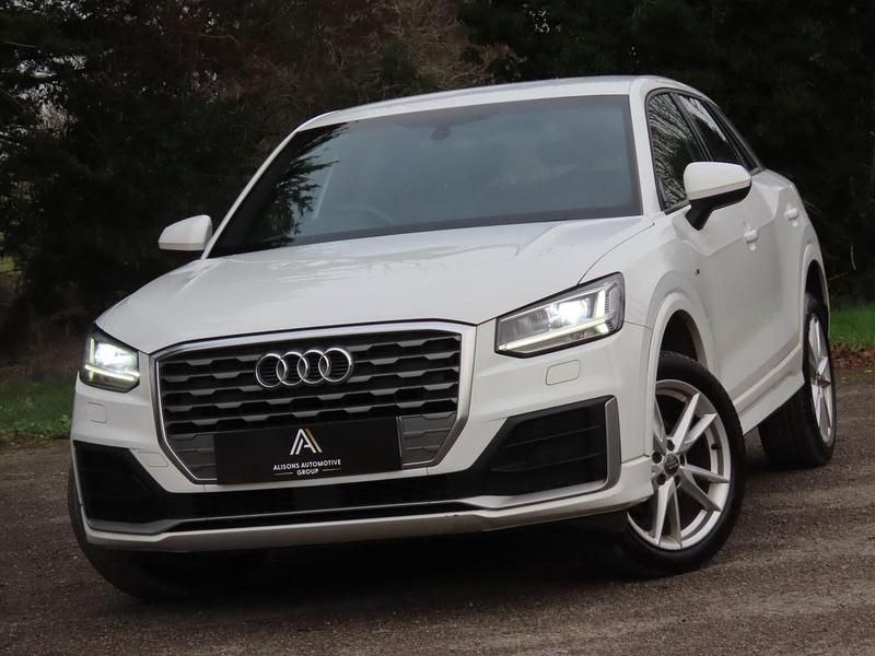 Begagnad Audi Q2 S-Line 116 HK (85 kW) 2020 Vit SUV