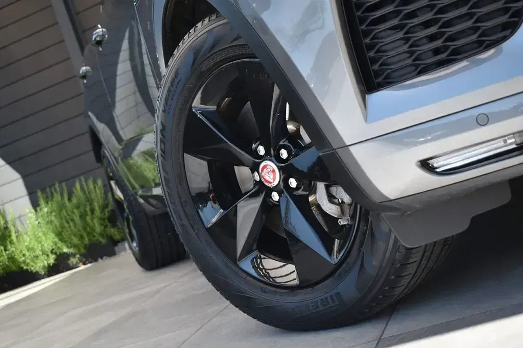 Used Jaguar E-Pace R-Dynamic 200 HP (147 kW) 2019 Grey SUV