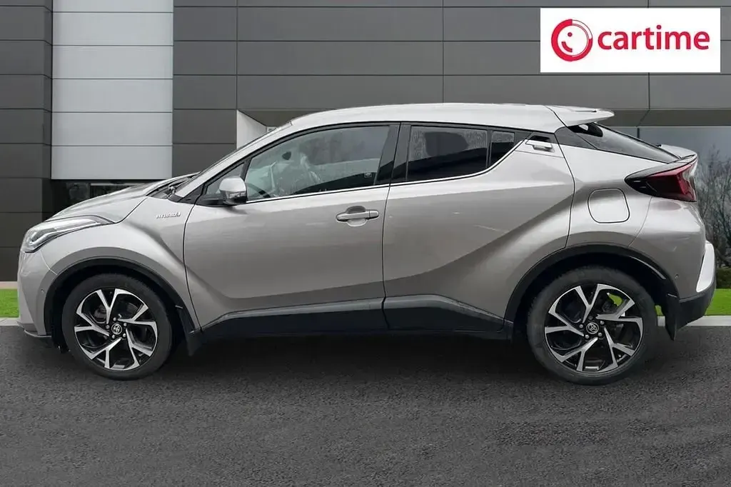Second-hand Toyota C-HR Design 184 CP (135 kW) 2021 Argintiu SUV