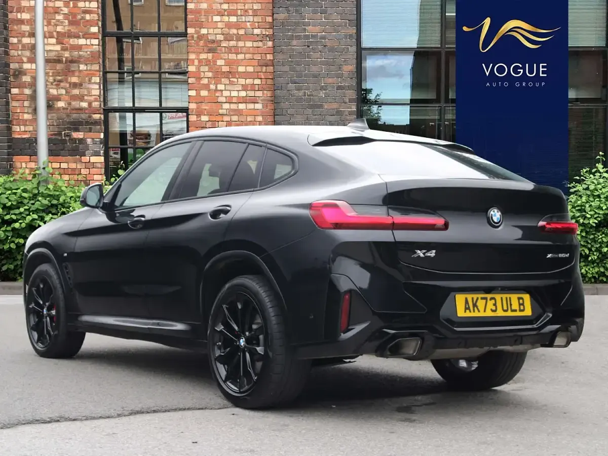 Usado BMW X4 M Sport 184 CV (135 kW) 2023 Negro SUV