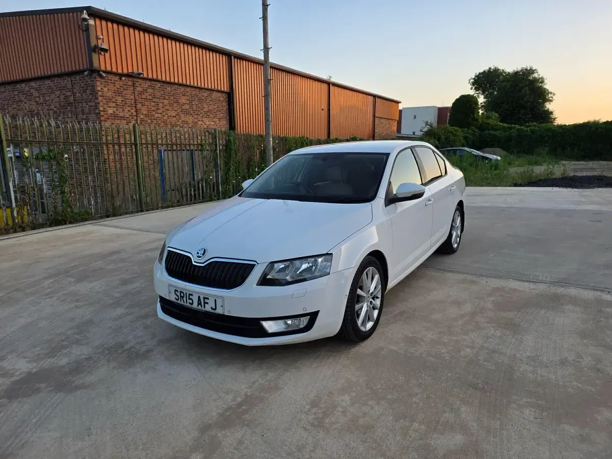 Used Skoda Octavia SE L 2015 White Estate