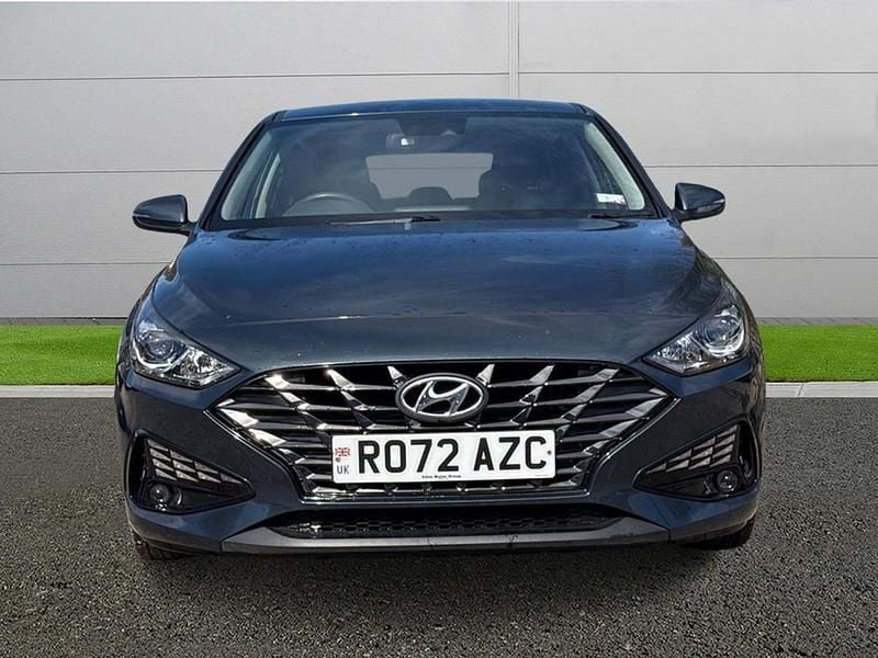Used Hyundai i30 SE 120 HP (88 kW) 2022 Blue Hatchback