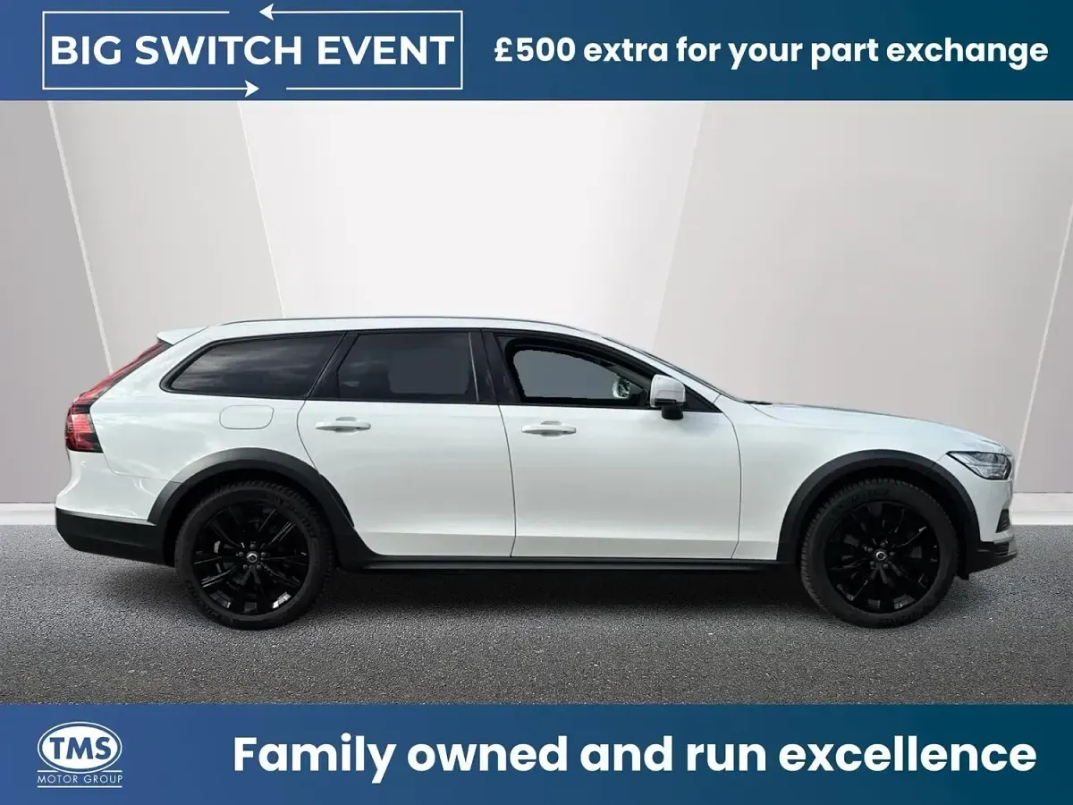 Used Volvo V90 CC 232 HP (170 kW) 2021 White Estate