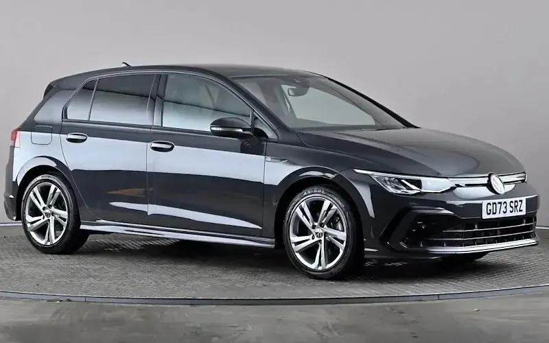 Used VW Golf VIII R-line 131 HP (96 kW) 2024 Hatchback