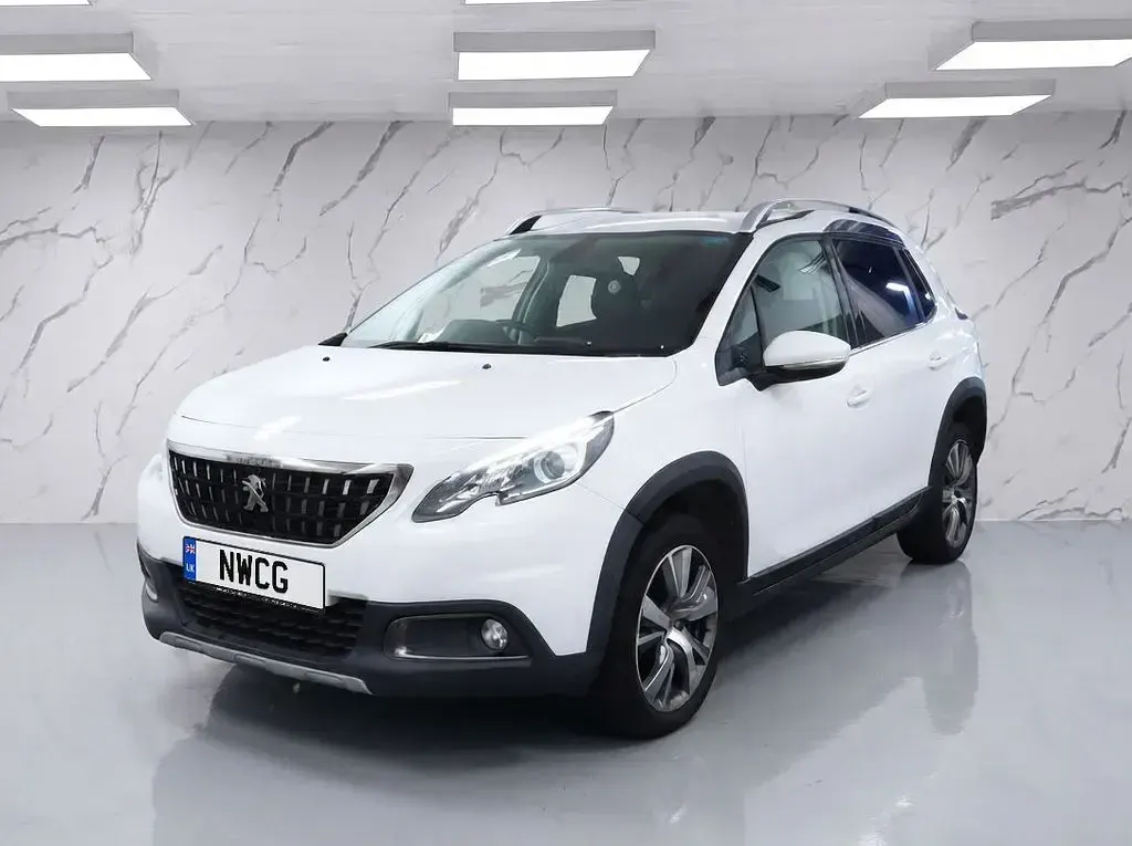 Used Peugeot 2008 Allure 120 HP (88 kW) 2017 White SUV