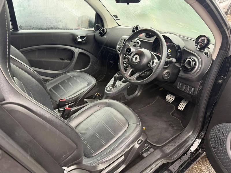 Used Smart ForTwo Cabrio Premium 2017 Grey Cabriolet