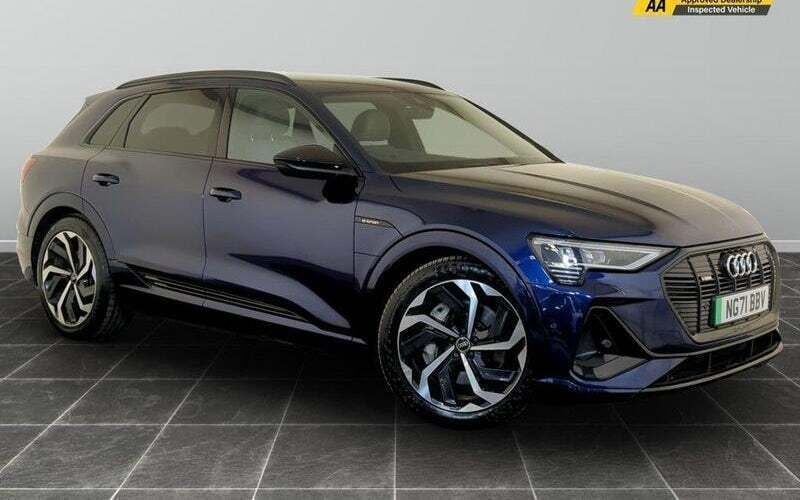 Used 2023 Audi e-tron Black Edition SUV | £18,295 - Image 1/2