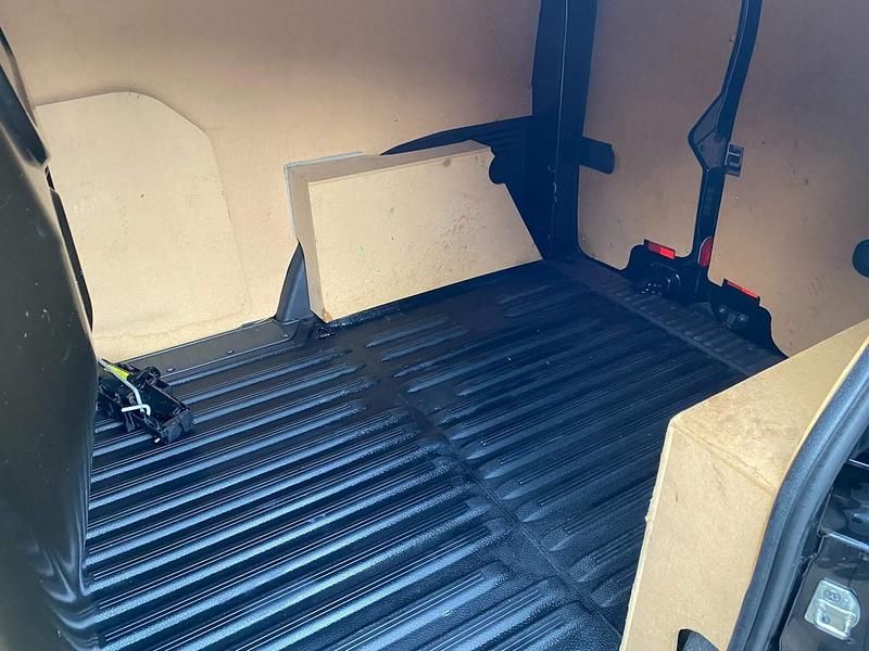 Used Mercedes Citan 109 90 HP (66 kW) 2018 Black