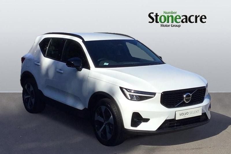 White New 2025 Volvo XC40 Plus SUV | £35,000 (Super price) - Image 1/1