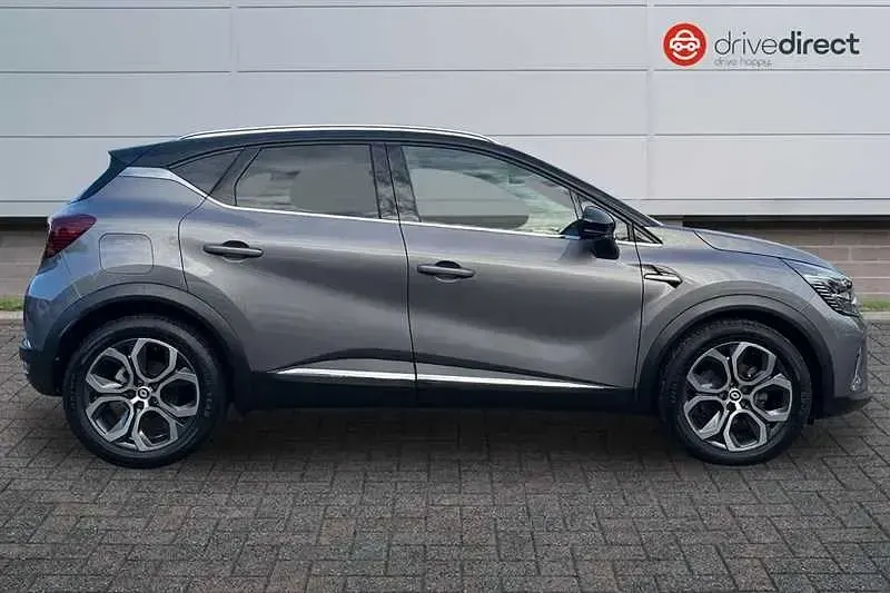 Second-hand Renault Captur Techno 145 CP (106 kW) 2022 Gri SUV