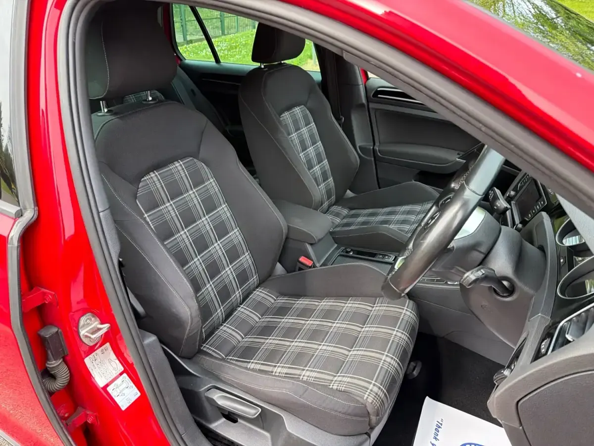 Używany VW Golf VII GTD 2015 Czerwony Hatchback