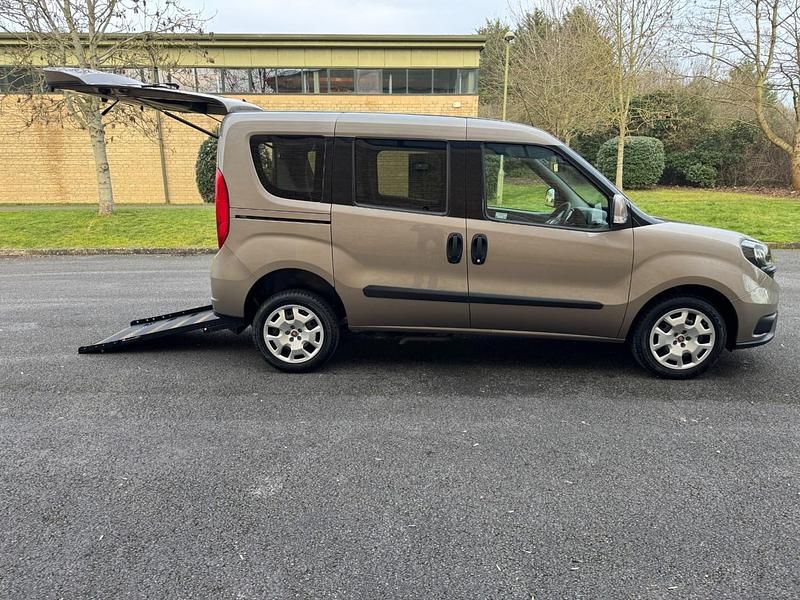 Used Fiat Doblò 2020 Beige