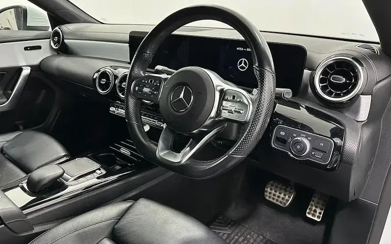 Used Mercedes CLA180 AMG line 136 HP (100 kW) 2021 White Coupe