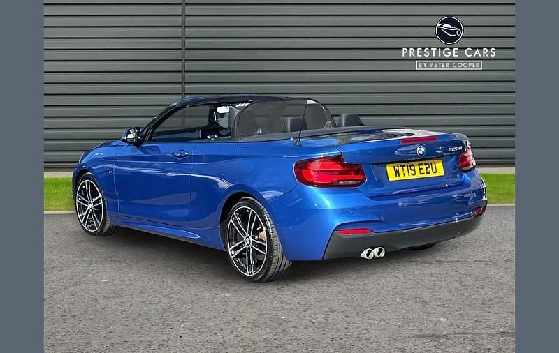 Used BMW 220 M Sport 187 HP (137 kW) 2019 Blue Cabriolet