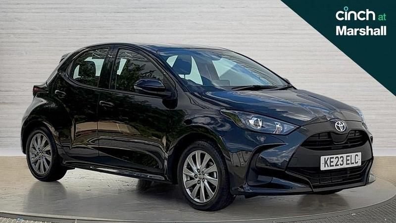 Black Used 2023 Toyota Yaris Hybrid Hatchback | £16,075 (Super price) - Image 1/4