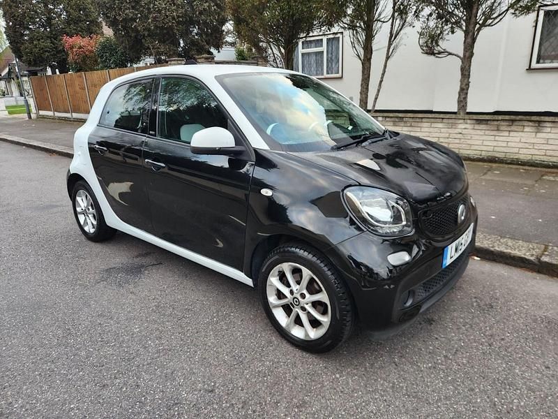 Used Smart ForFour Passion 2015 Black Hatchback