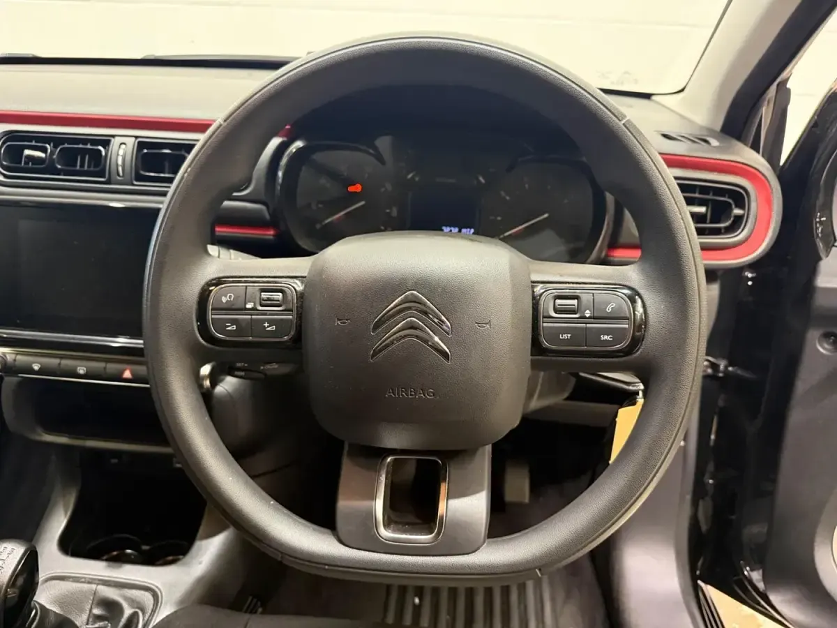 Used Citroën C3 PureTech 82 HP (60 kW) 2022 Black Hatchback