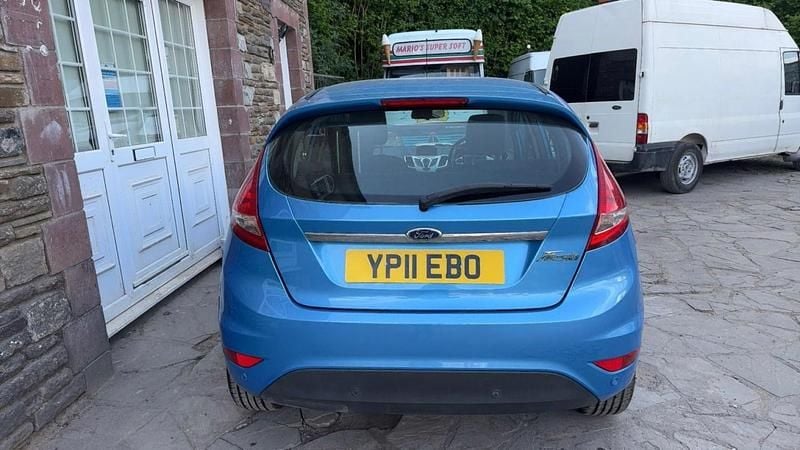 Used Ford Fiesta Zetec 2011 Blue Hatchback
