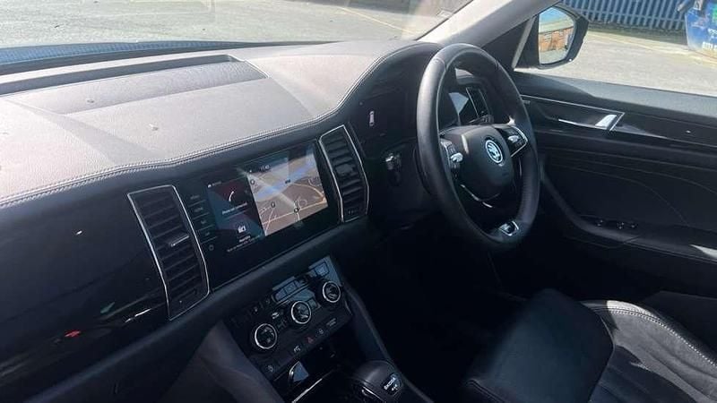 Used Skoda Kodiaq LAURIN & KLEMENT 190 HP (139 kW) 2024 Blue SUV