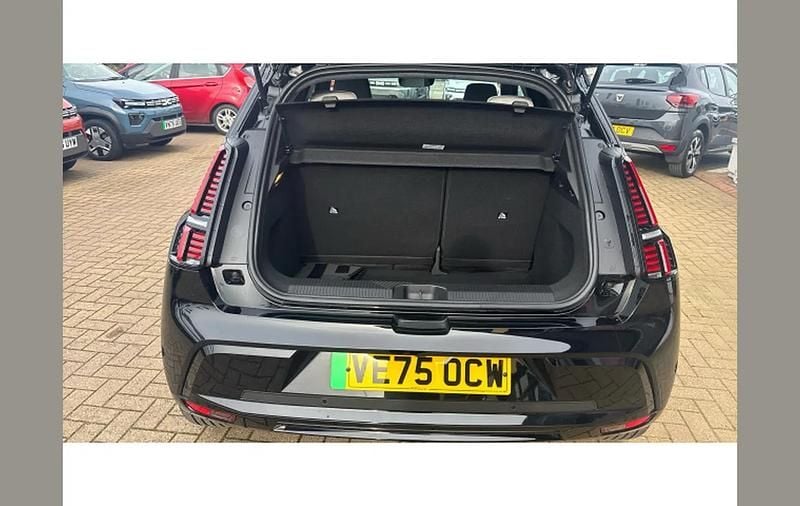 Used Renault R5 Komfort 108 kW (147 HP) 2026 Other Hatchback