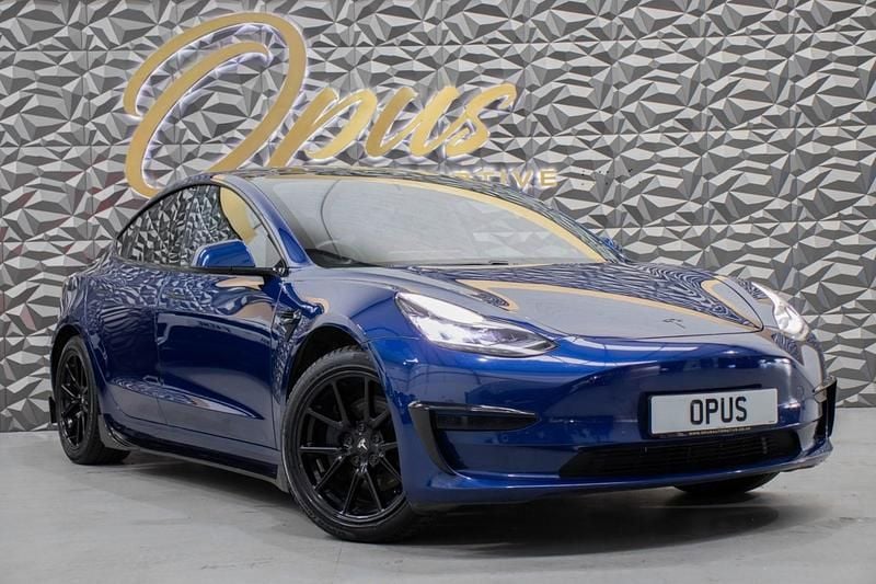 Used Tesla Model 3 Standard Range Plus 177 kW (241 HP) 2020 Blue Sedan