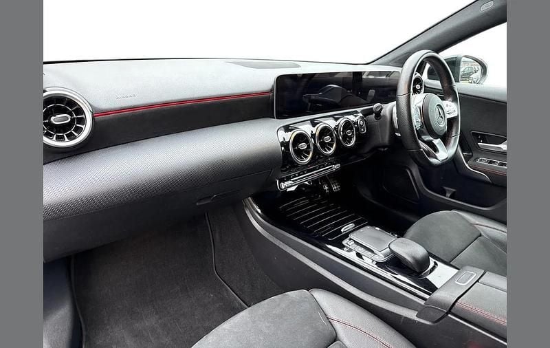 Used Mercedes A180 Executive 134 HP (98 kW) 2021 Black Hatchback