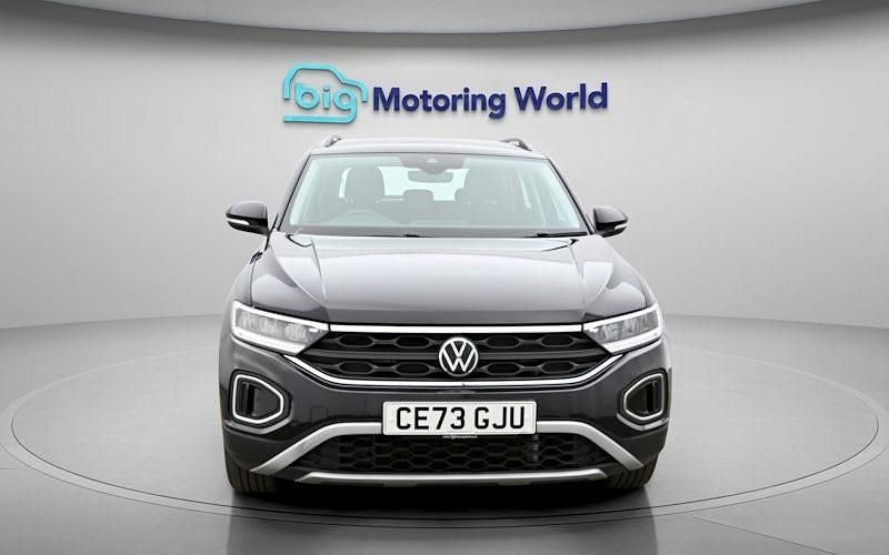 Used VW T-Roc Life 150 HP (110 kW) 2025 SUV