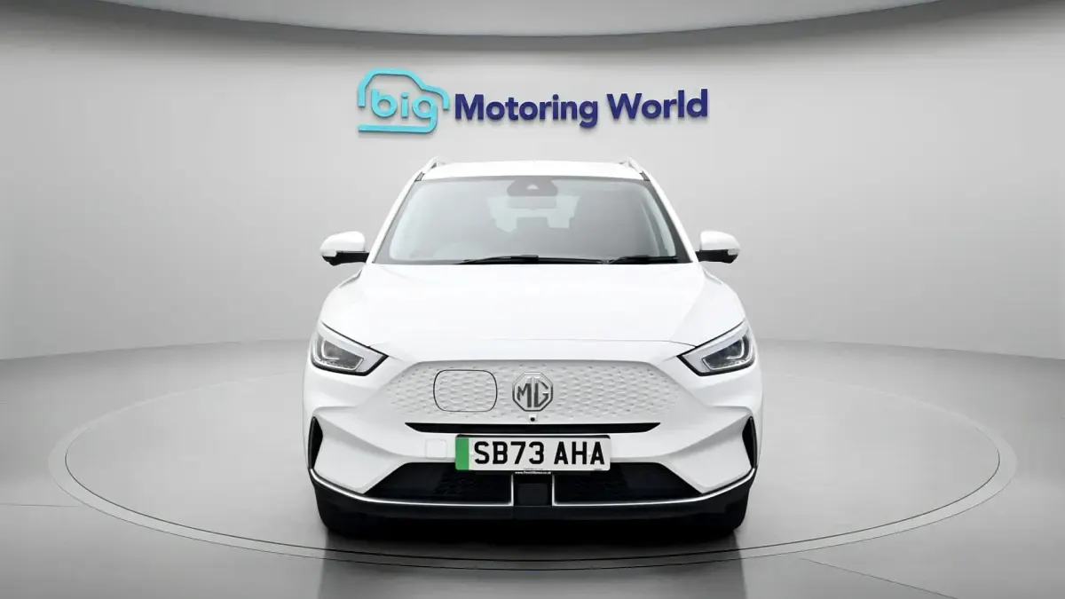Usado MG ZS Trophy Connect 114 kW (156 HP) 2022 Branco SUV
