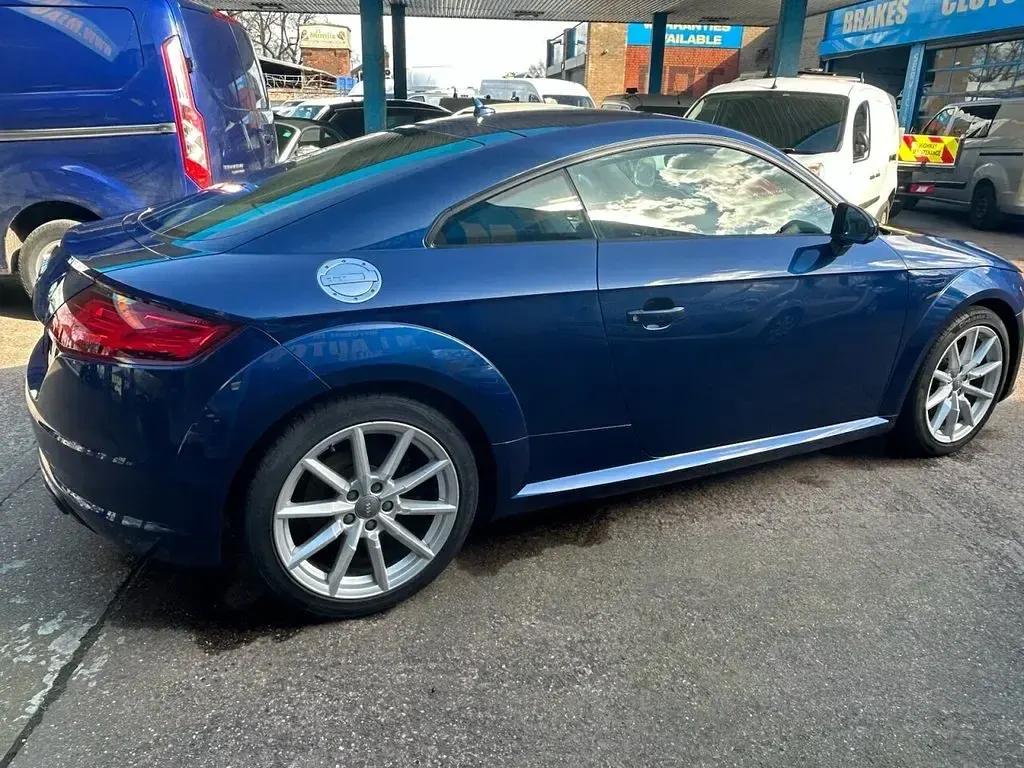Used Audi TT Sport 230 HP (169 kW) 2015 Blue Coupe