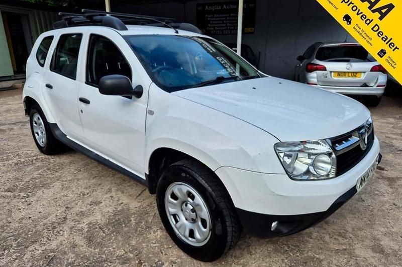 White Used 2014 Dacia Duster Ambiance SUV | £2,690 (Fair price) - Image 1/1