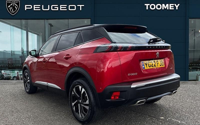 Usado Peugeot 2008 GT 131 HP (96 kW) 2022 Vermelho SUV