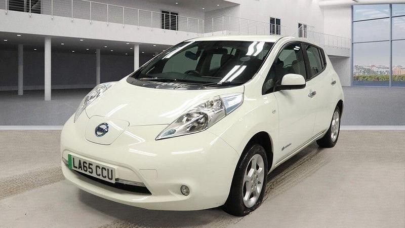Used Nissan Leaf Acenta 80 kW (109 HP) 2016 White Hatchback