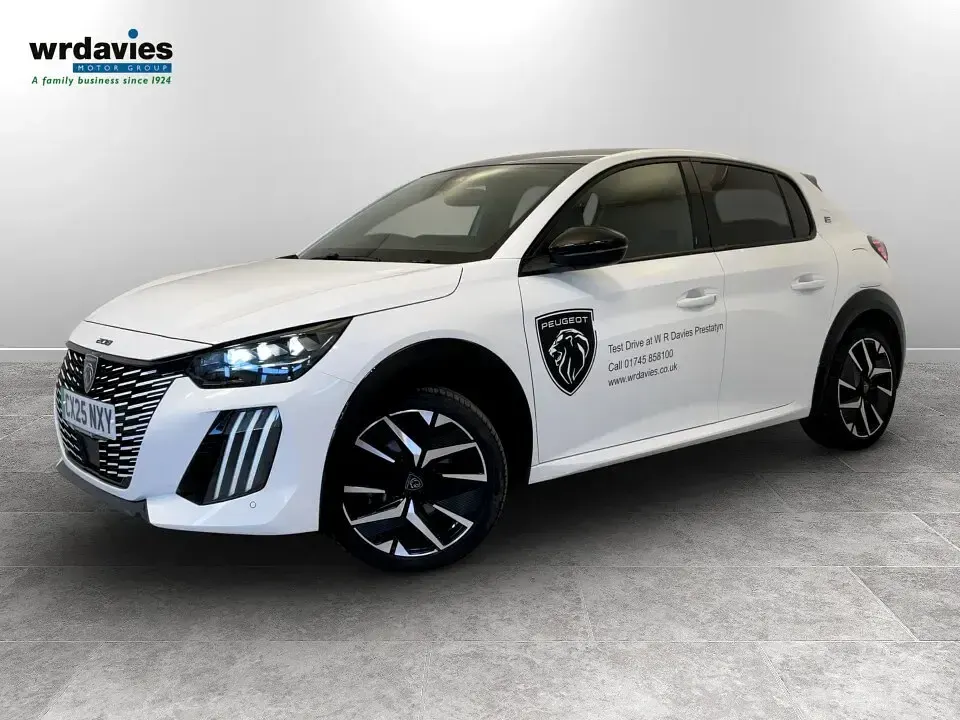 Used Peugeot e-208 GTi 114 kW (156 HP) 2025 White Hatchback