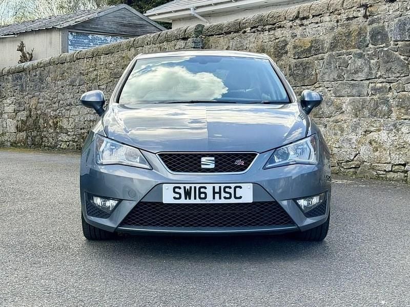 Begagnad Seat Ibiza FR 110 HK (80 kW) 2016 Grå Halvkombi