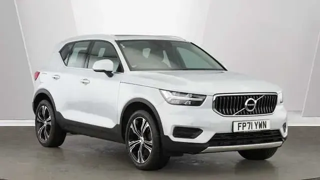 Used Volvo XC40 Inscription 211 HP (155 kW) 2021 SUV