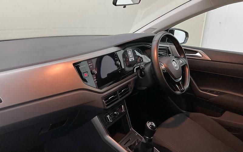 Used VW Polo SE 95 HP (69 kW) 2020 Hatchback