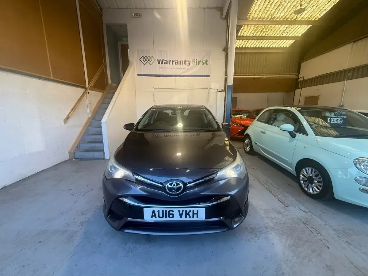 Second-hand Toyota Avensis Business Edition 143 CP (105 kW) 2016 Gri Berlinǎ