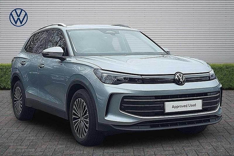 New VW Tiguan Match 150 HP (110 kW) 2025 Silver SUV