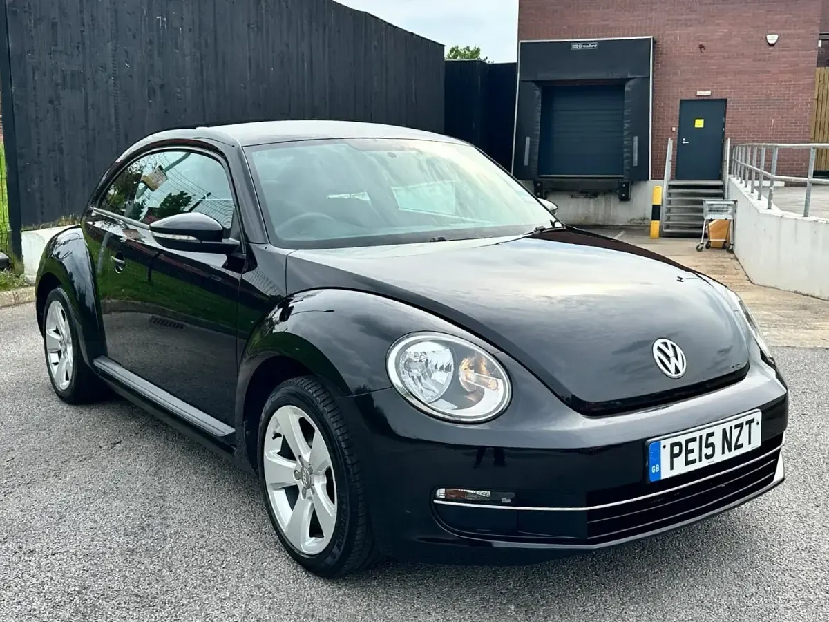 Used VW Beetle 105 HP (77 kW) 2015 Black Hatchback