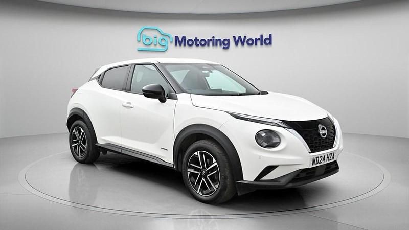 Used Nissan Juke N-Connecta 143 HP (105 kW) 2024 White SUV