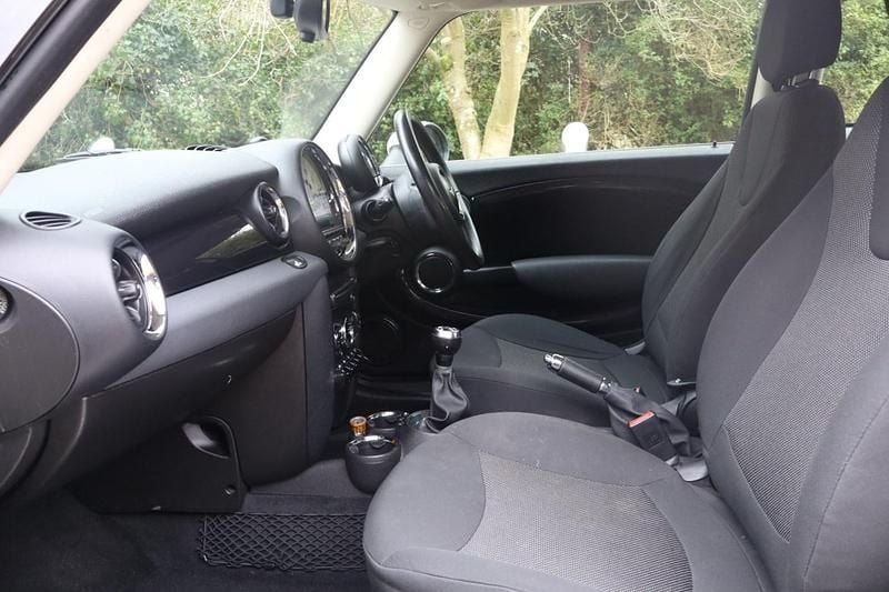 Used Mini ONE Hatch 2010 White Hatchback