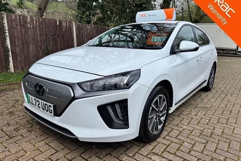 Used Hyundai Ioniq Premium 100 kW (136 HP) 2023 White Hatchback