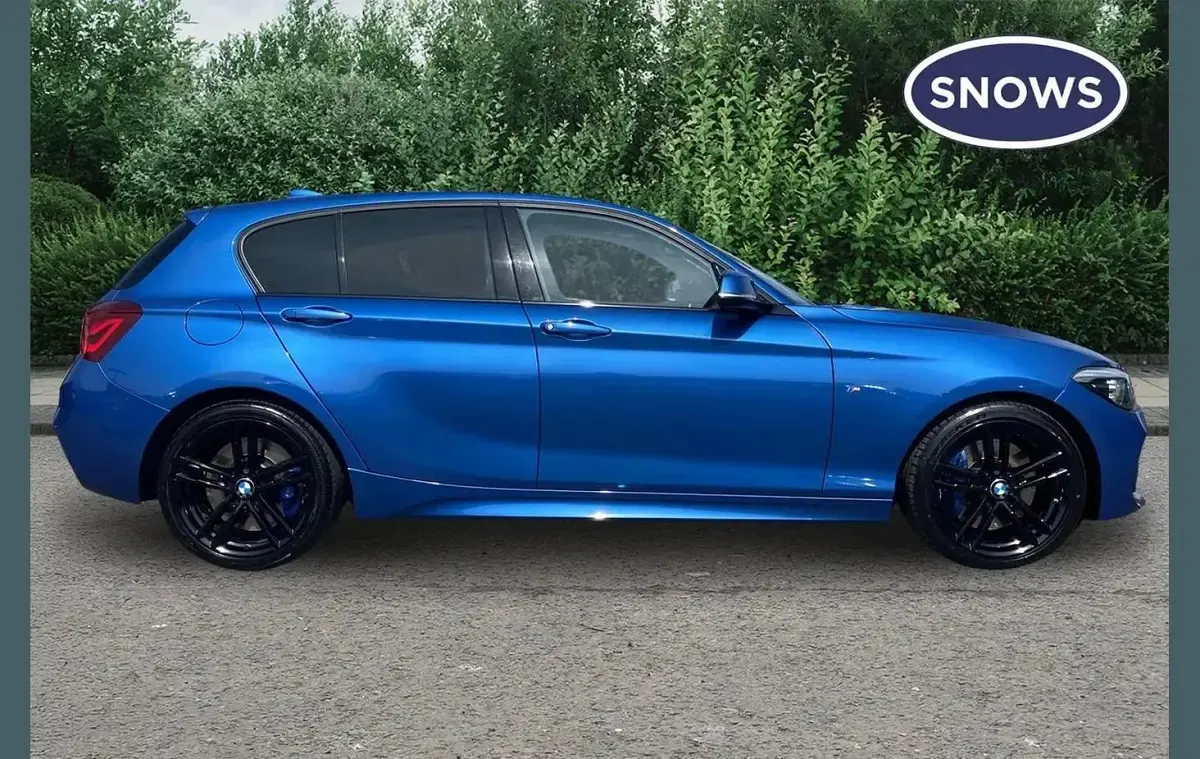 Used BMW 118 Efficient Dynamics 136 HP (100 kW) 2019 Blue Hatchback